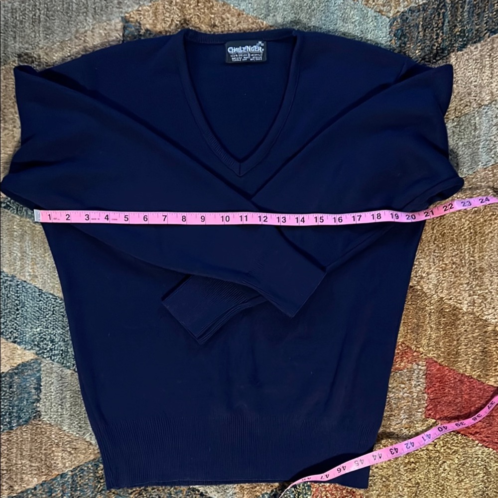 Classic challenger size medium Navy V-Neck Sweater